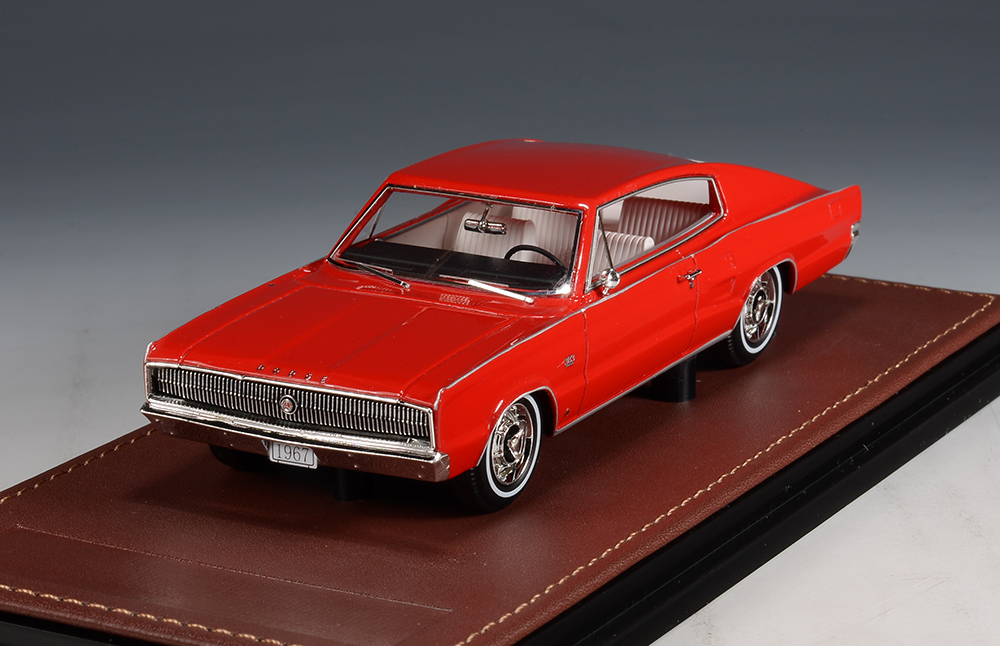 1:43 DODGE Charger (1967), Bright Red - GLM190901