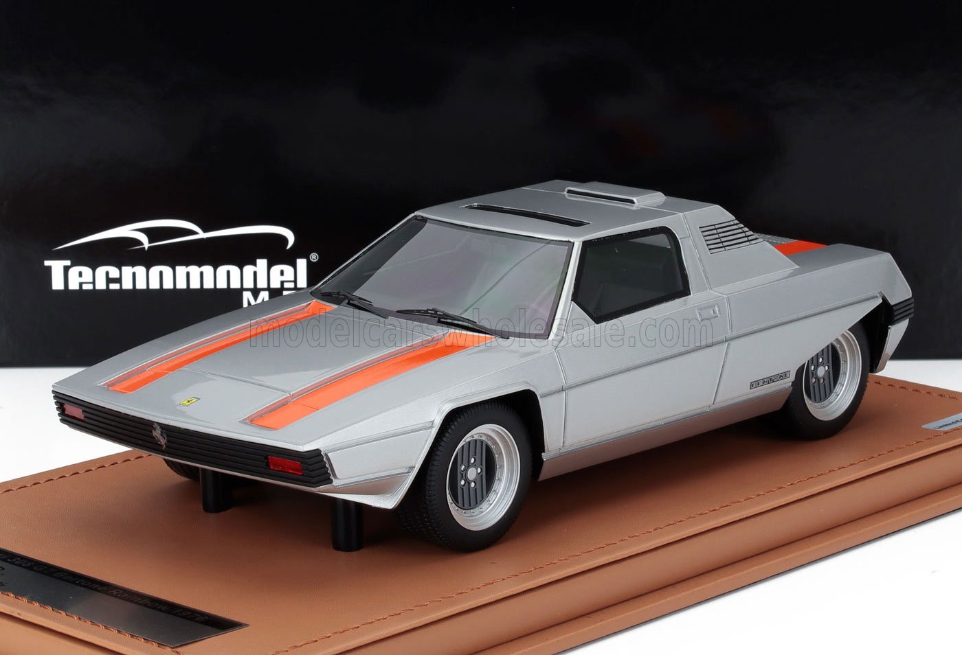 1:18 FERRARI 308 Gt Bertone Rainbow (1976), Silver Met Orange - TM18-180F