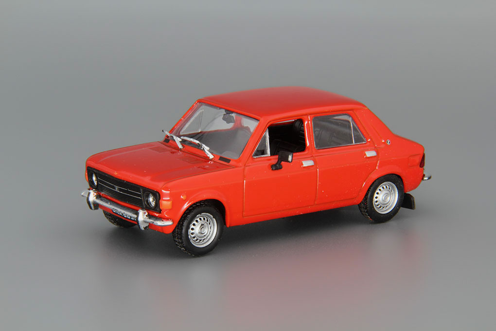 1:43 ZASTAVA 1100 Kultowe Auta 36, red - kul036