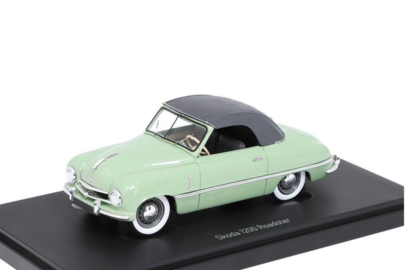 1:43 SKODA 1200 Roadster Closed (1950), light green - 90260