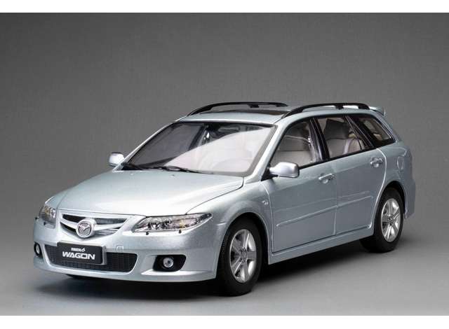 1:18 Mazda 6 Wagon, glacier silver metallic - sun5883