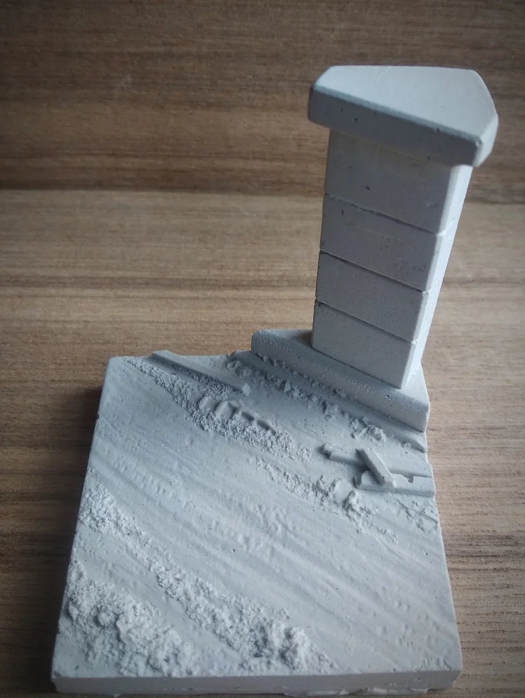 1:35 Фрагмент дороги с парковой оградой (не окрашен) - П12