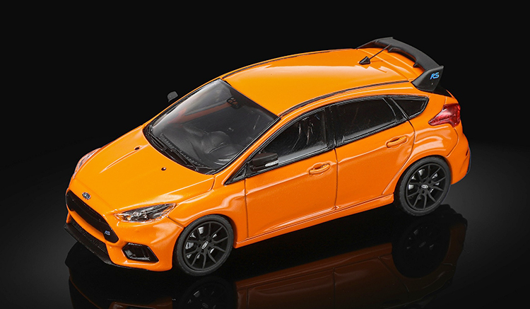 1:64 FORD Focus RS (2018), tief orange - 60069