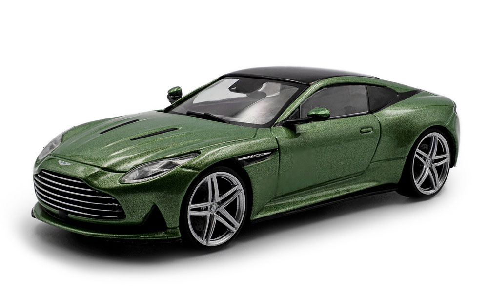 1:43 ASTON MARTIN DB12 Coupe (2023), green metallic - S4315702