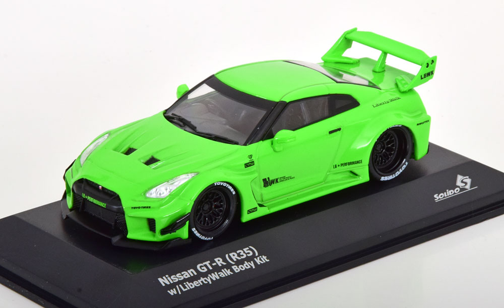 1:43 NISSAN GT-R (R35) Liberty Walk Body Kit, light green - 4311207