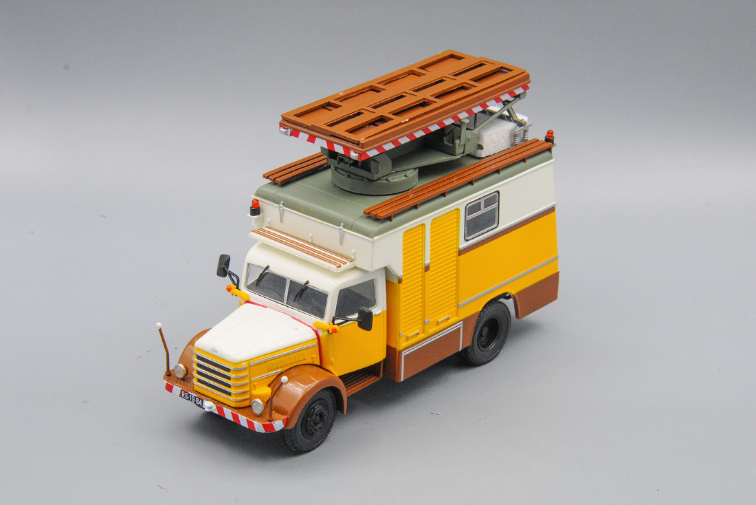 1:43 Csepel D-352 Felsovezetek-Szerelo Gepkocsi, Legendas teherautok 26 - LTA026