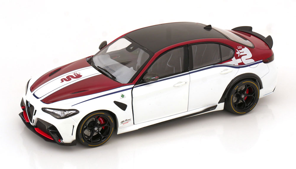 1:18 ALFA ROMEO Giulia GTA (2023), white metallic/ dark red - S1806907