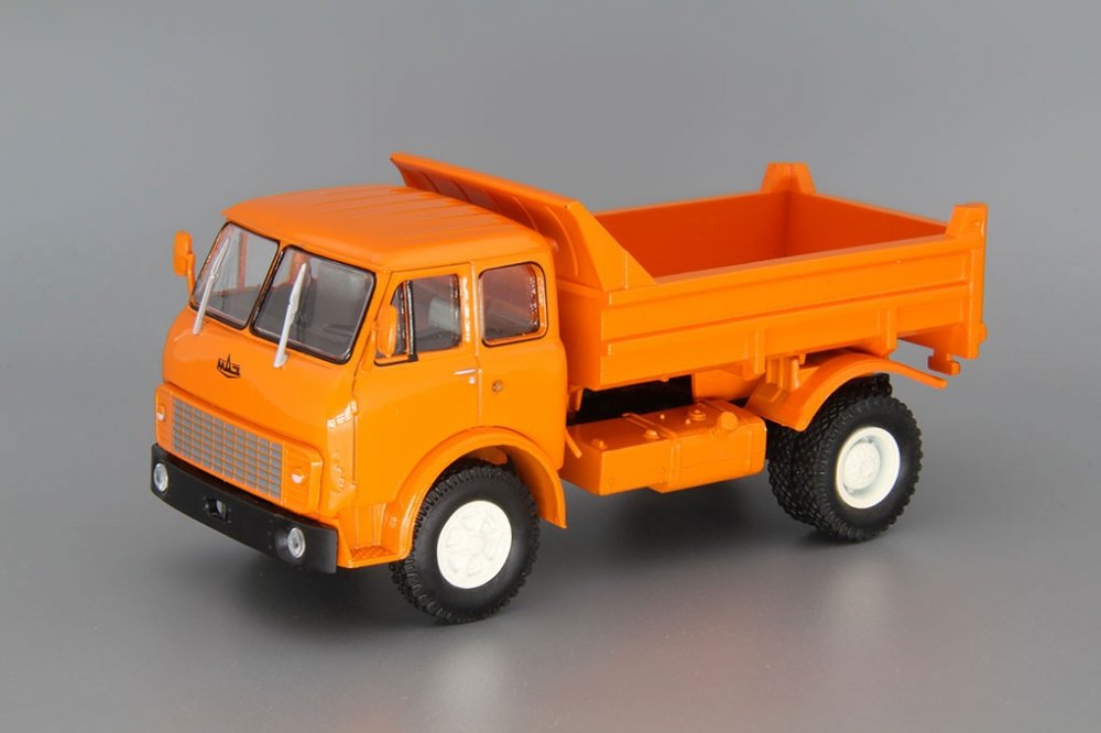 1:43 Минский 5549 самосвал (1977), оранжевый - H7590