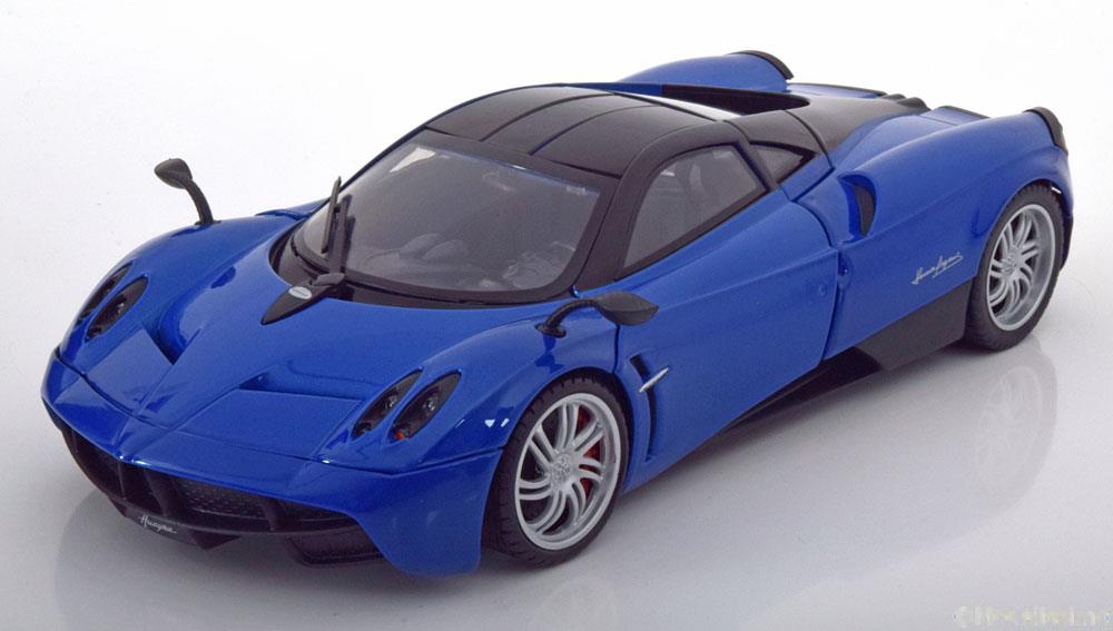 1:18 PAGANI Huayra (2013), blau - 79160BL