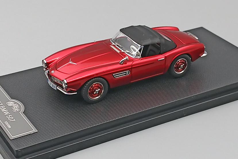 1:64 BMW 507 (1957) Roadster, red / black - 64003B