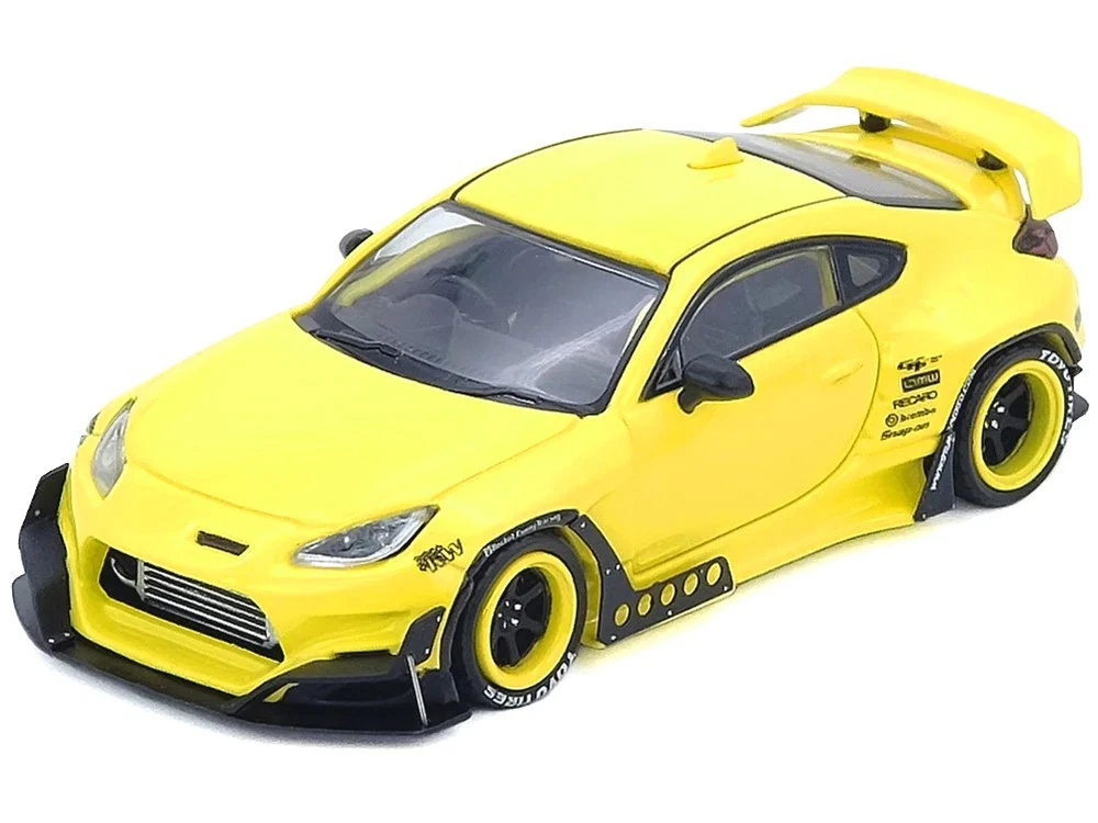 1:64 TOYOTA GT86 *Pandem*, yellow - IN64-GR86P-YELLOW