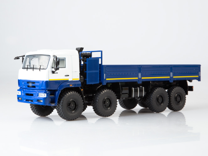 1:43 КАМАЗ 6560 бортовой (рестайлинг), белый / синий - SSM1384