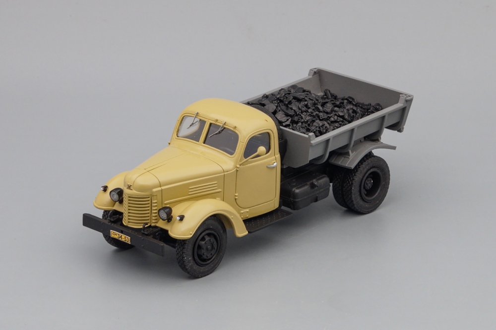 1:43 ЗИS MMЗ-585 самосвал с углём в кузове, бежевый / серый - SL-075