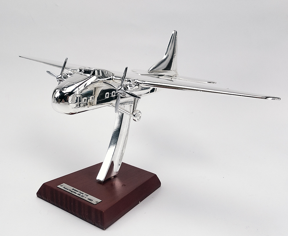 1:200 Bristol Type 170 'Superfreighter' MK.32 1953 (модель 280г 11х16х7см) - 7504021