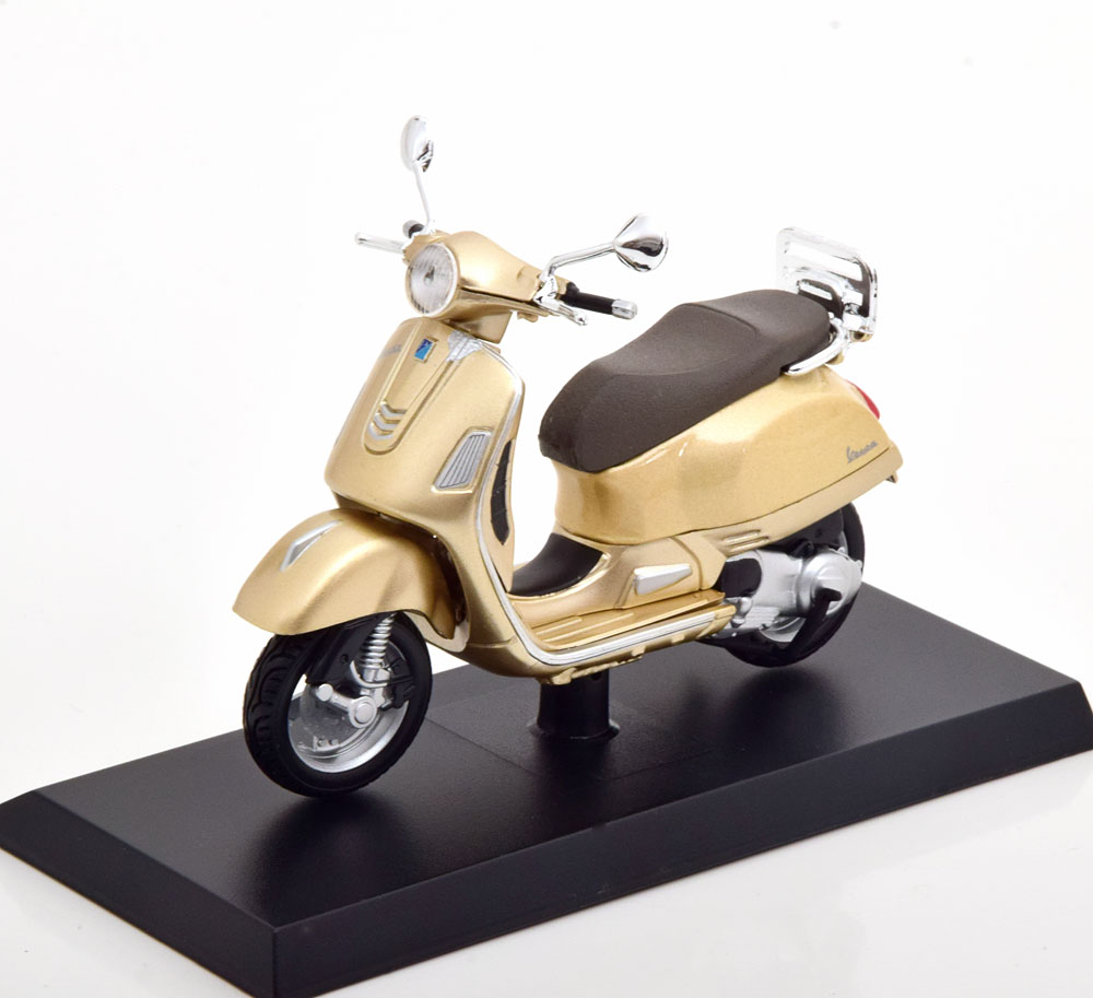 1:18 PIAGGIO Vespa (2017), gold - AWW1005