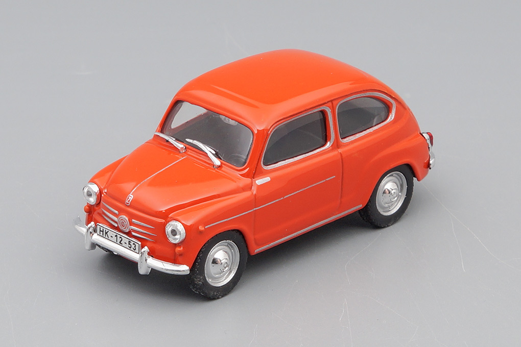 1:43 ZASTAVA 750 Kultowe Auta 43, red - kul043