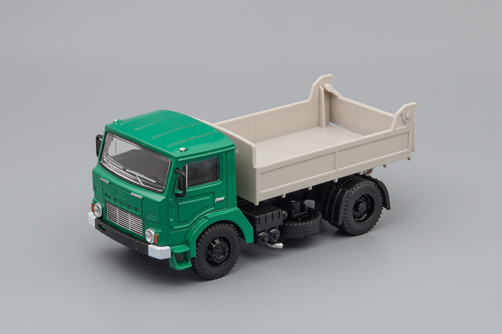 1:43 JELCZ 317, green - K-523