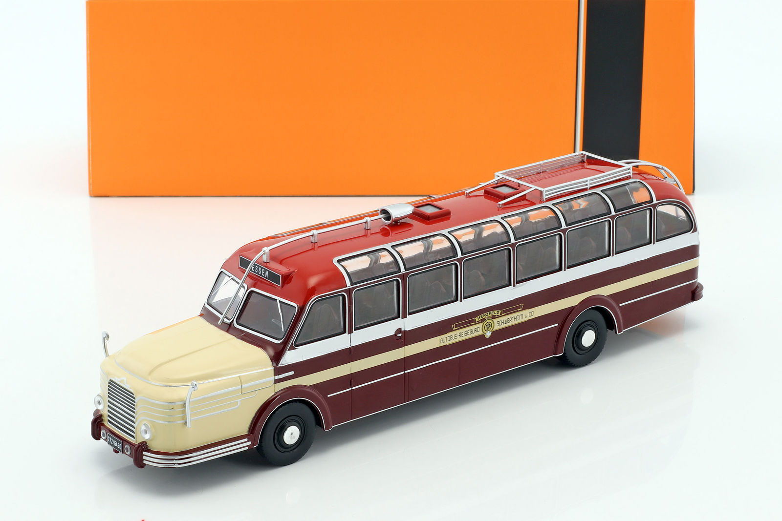 1:43 KRUPP Titan 080 1951 Dark Red / Beige - BUS010