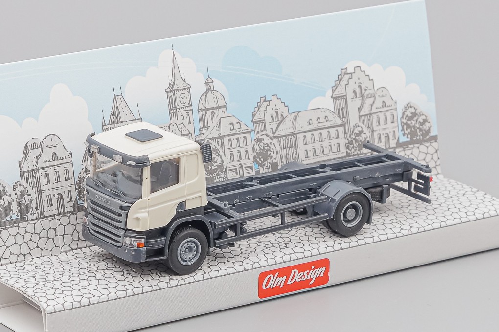 1:87 SCANIA P 4х2 контейнеровоз 20', серый - OLM345