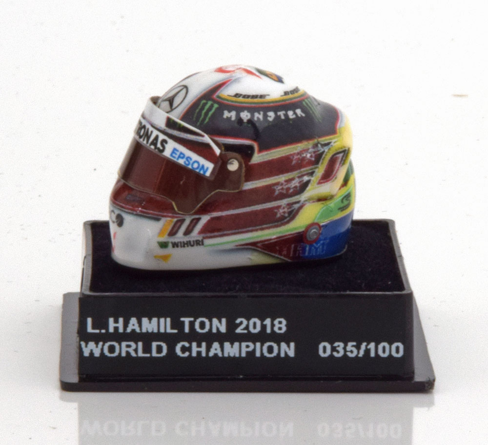 1:12 MERCEDES-BENZ Helm (2018) - 81029