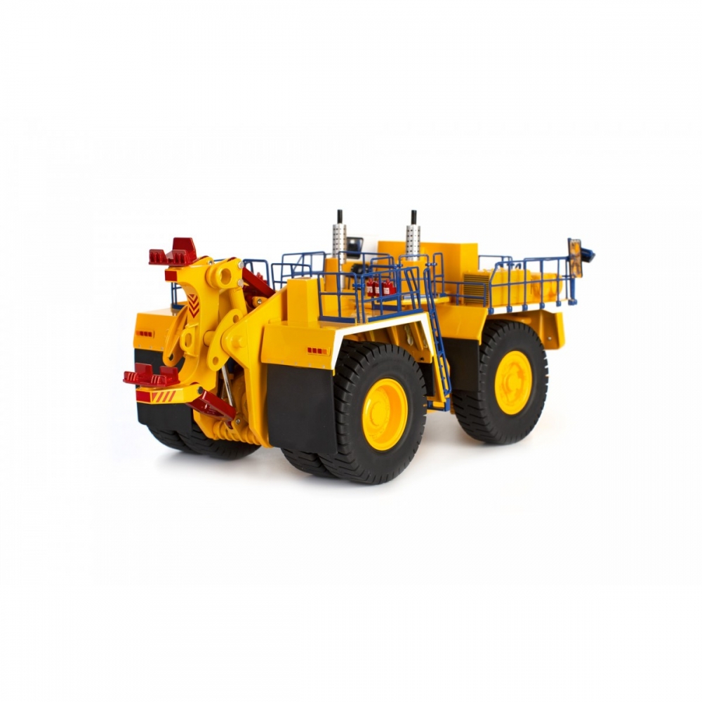 1:50 Тягач-буксировщик БЕЛАЗ - 74131 - BEL008