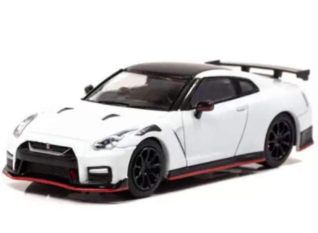 1:64 NISSAN GT-R NISMO (R35) (2020), brilliant white pearl - CN640027