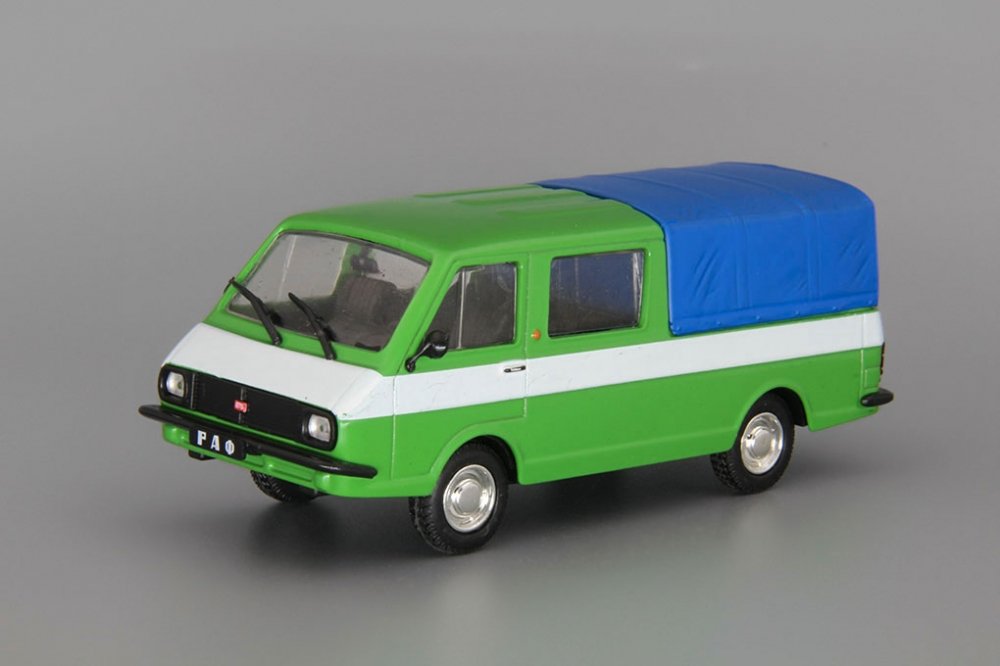 1:43 РАФ-2909 (1979), Автолегенды СССР 234, зеленый / голубой - AL234
