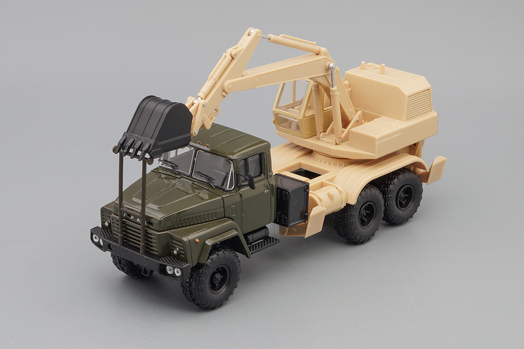 1:43 КрАЗ-6322 ЭО-4421А Экскаватор, зеленый / бежевый - H745