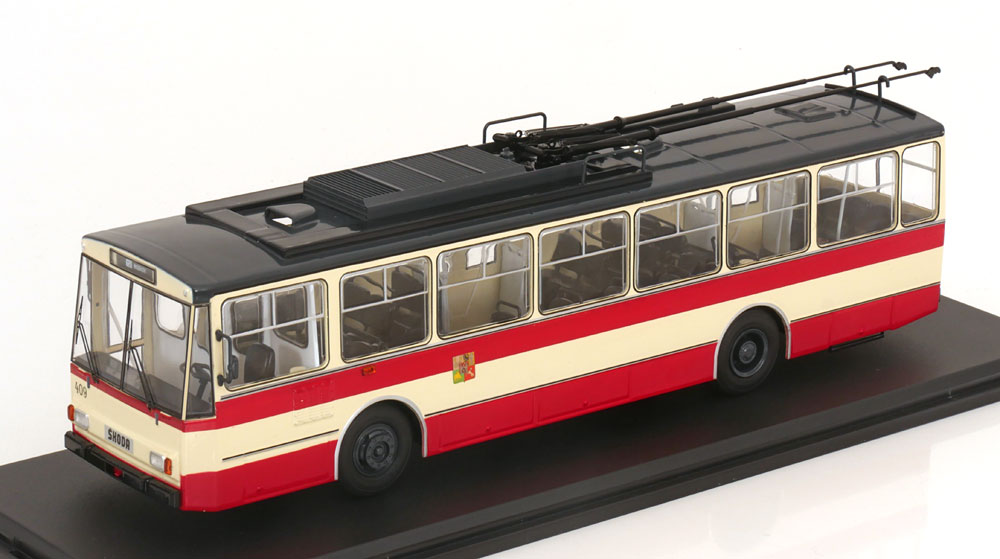 1:43 SKODA 14TR Plzen  CZ, creme red - 47171