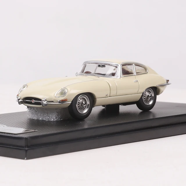 1:64 JAGUAR E-type HardTop (1961), beige - 641236