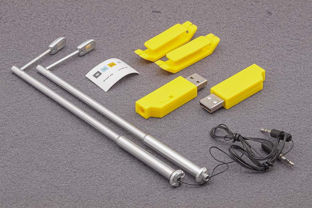 1:43 Набор из 2х фонарных столбов с подсветкой (USB) - ATA43005