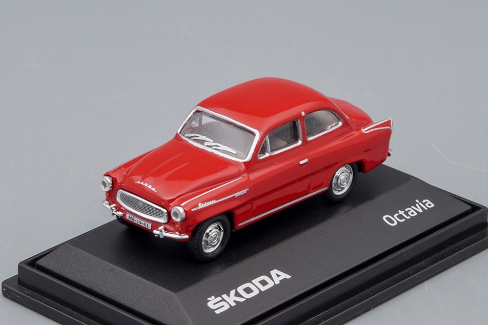1:72 SKODA Octavia (1963) Červená Tmavá - 704mBB