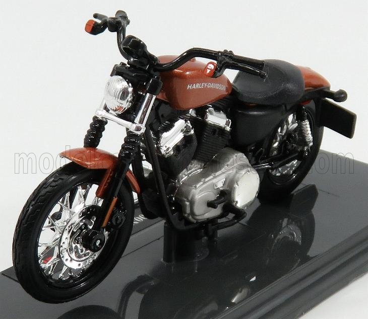 1:18 HARLEY DAVIDSON Xl 1200n Nightster (2007), Copper Met - 18863-39360