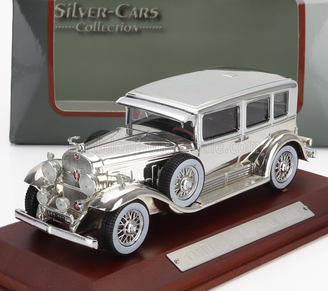 1:43 CADILLAC V16 Imperial Sedan (1930), Chrome - ACH015-ABSIC129