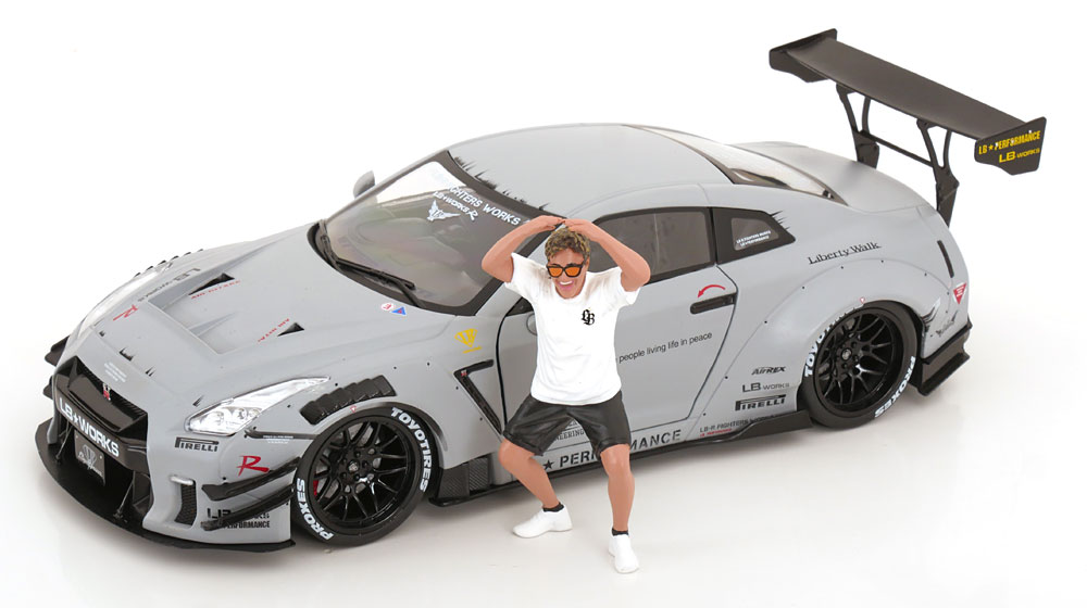 1:18 NISSAN GT-R (R35) LBWK Body Kit 2 0 with Kato San figurine (2024), matt-grey - S1805821