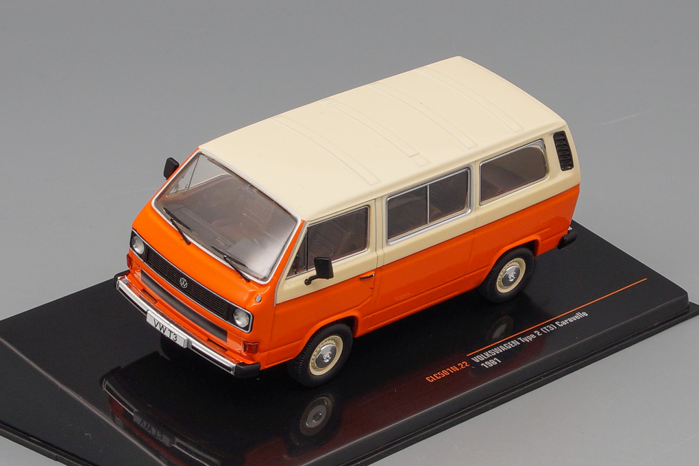 1:43 VOLKSWAGEN T3 Caravelle (1981), Orange/Beige - CLC501