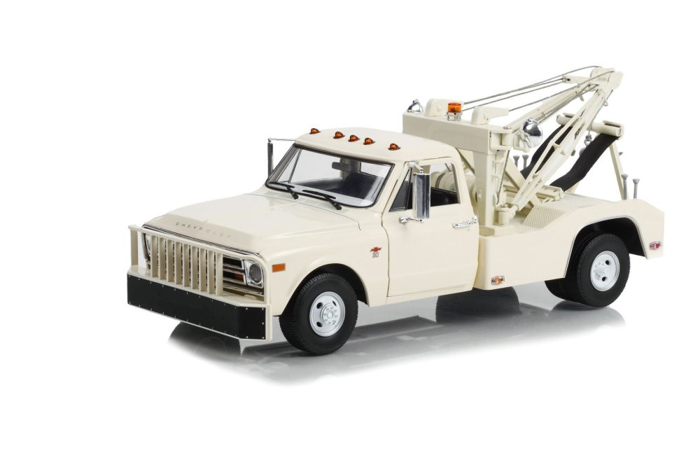 1:18 CHEVROLET C-30 эвакуатор (1968), White - 13623