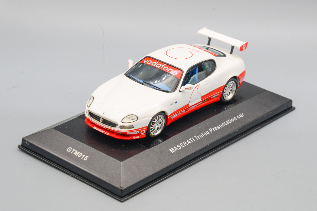 1:43 MASERATI Trofeo Presintation Car, red/white - GTM015