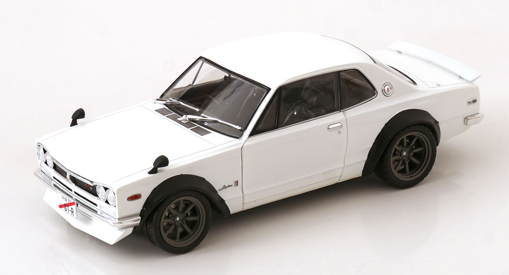 1:18 NISSAN Skyline (C10) Hakosuka (1970), white - S1813001