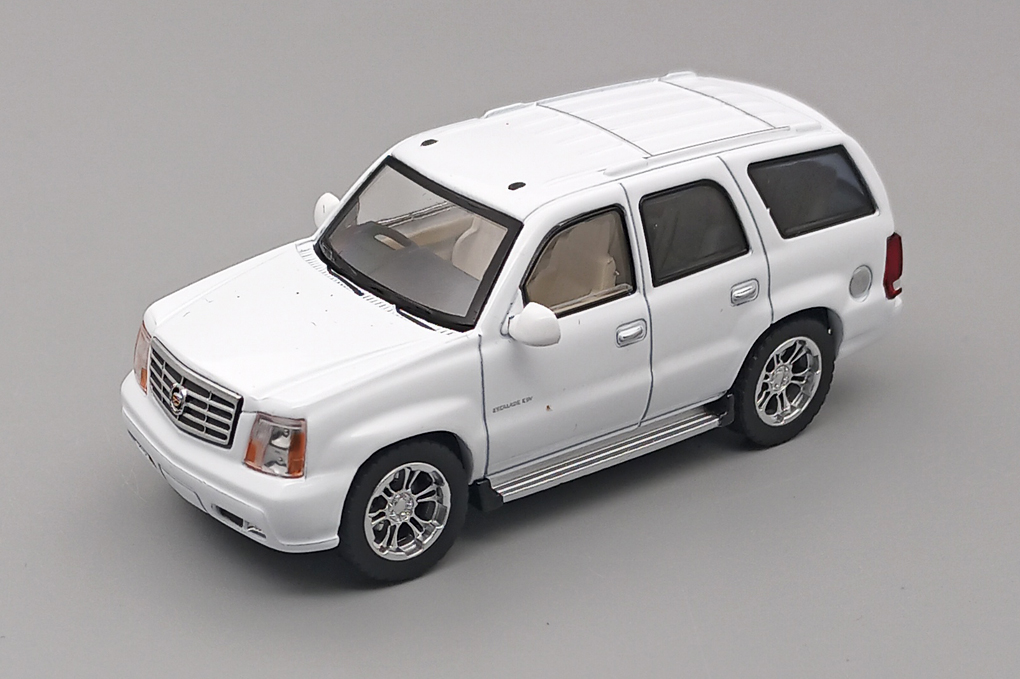 1:64 CADILLAC Escalade (2005), white - CD1301