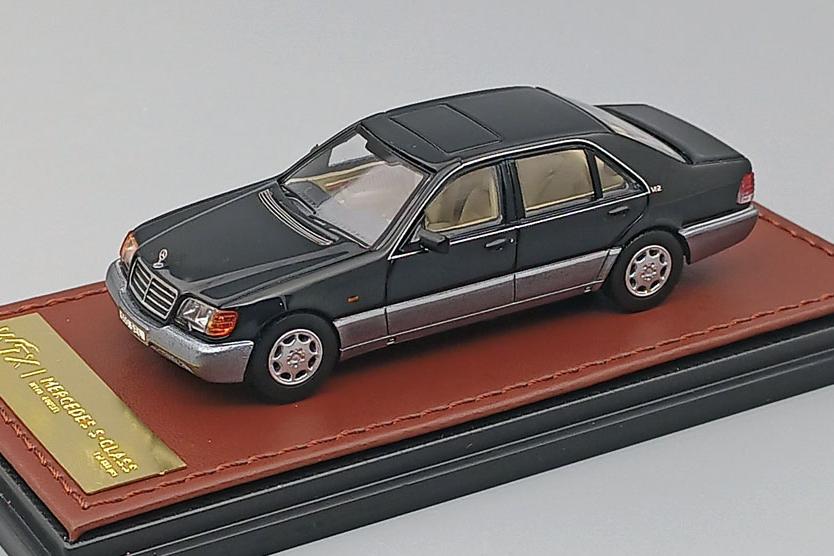 1:64 MERCEDES-BENZ S600 V12 (W140), black - CM431BK
