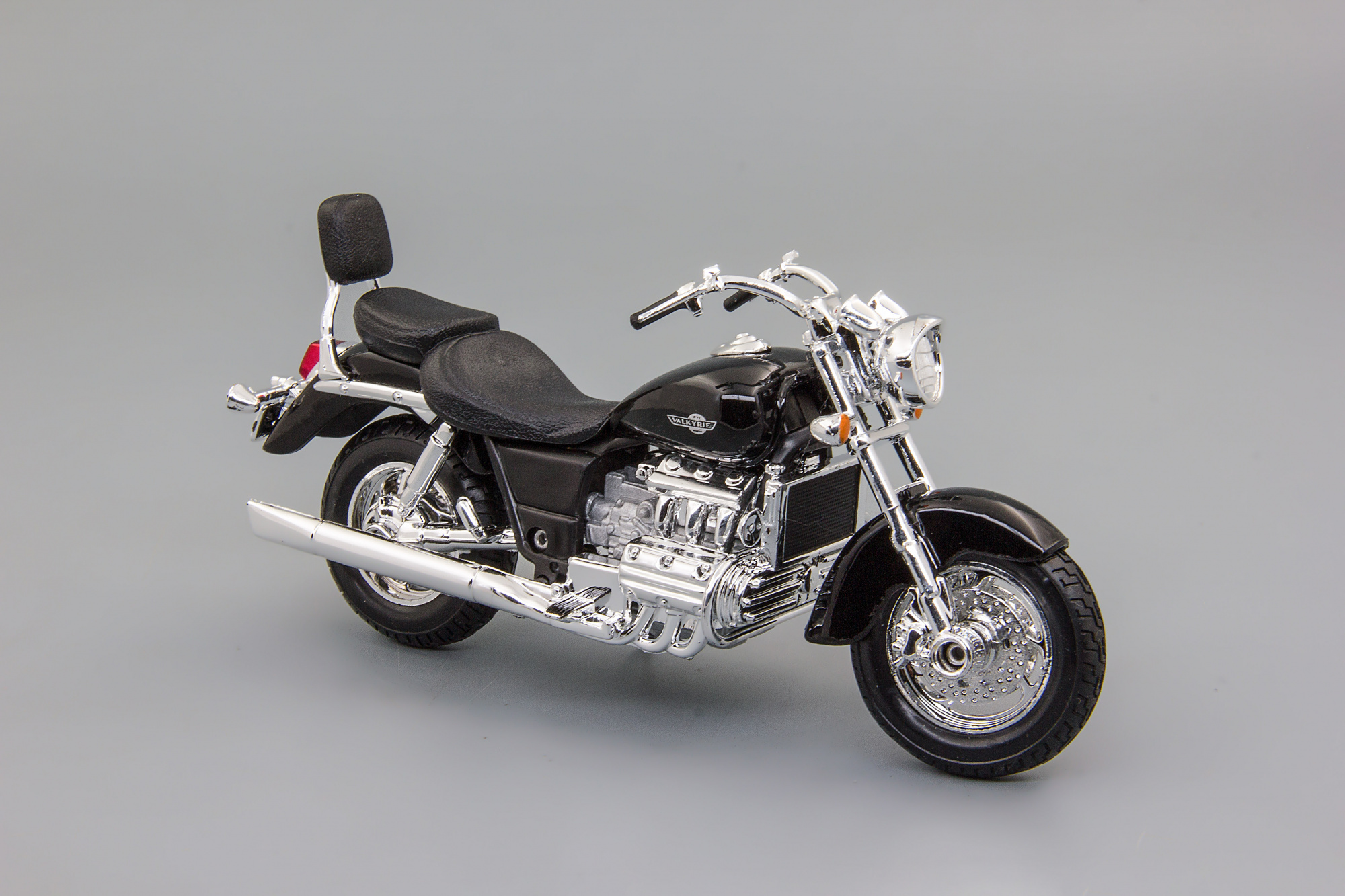 1:18 HONDA F6C, black - H9660-F6C