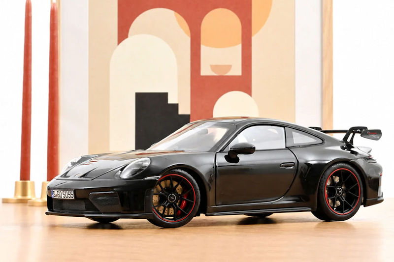 1:18 PORSCHE 911 GT3 (2025), black - 187001