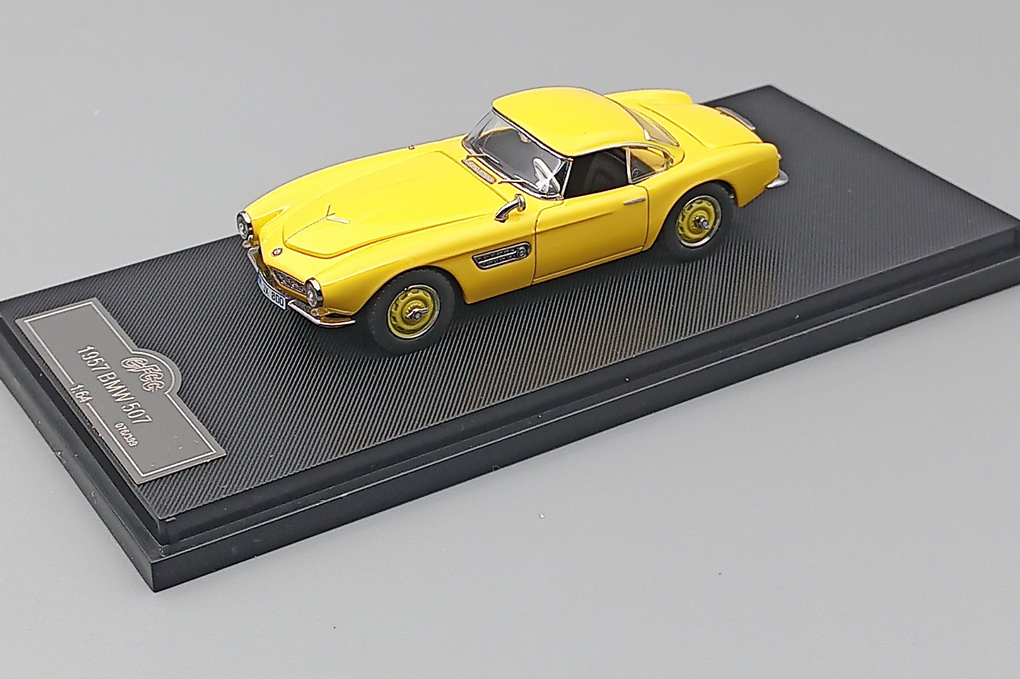 1:64 BMW 507 (1957) Hardtop Roadster, yellow - 64005A