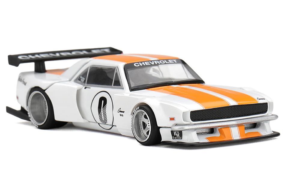 1:64 CHEVROLET Camaro Kaido Works TA V1 (1979), white / orange - KHMG304