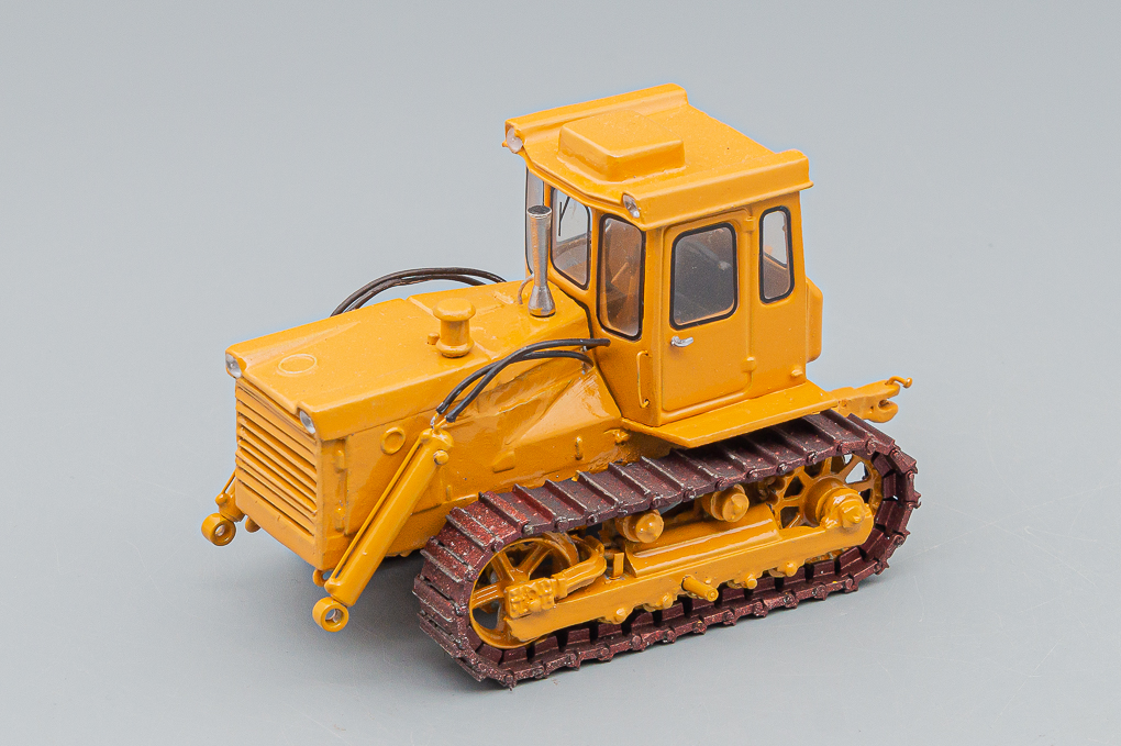 1:43 Т-130, охра - LOT00038