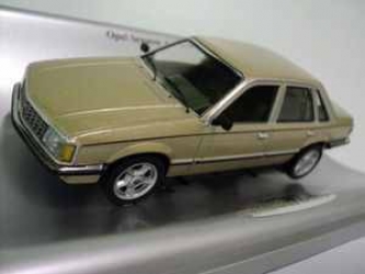 1:43 OPEL Senator A, gold - Opel