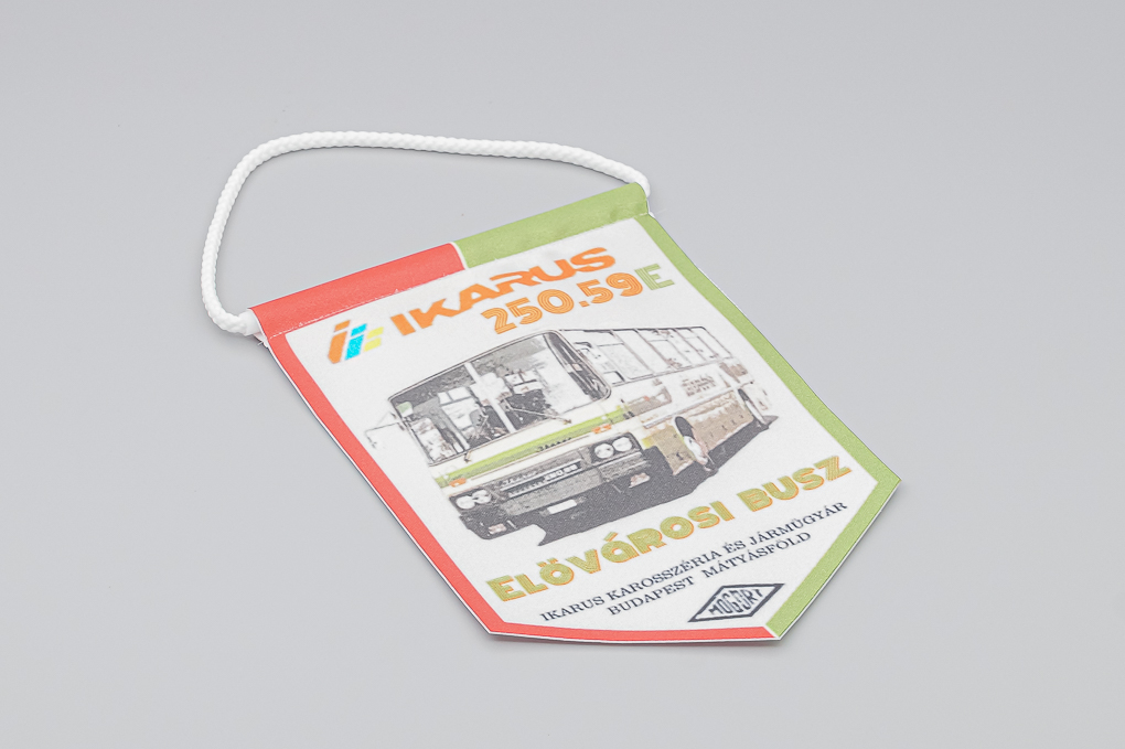 Вымпел IKARUS-250.59Е -- 'Elovarosi busz -- Пригородный автобус' - DES-063