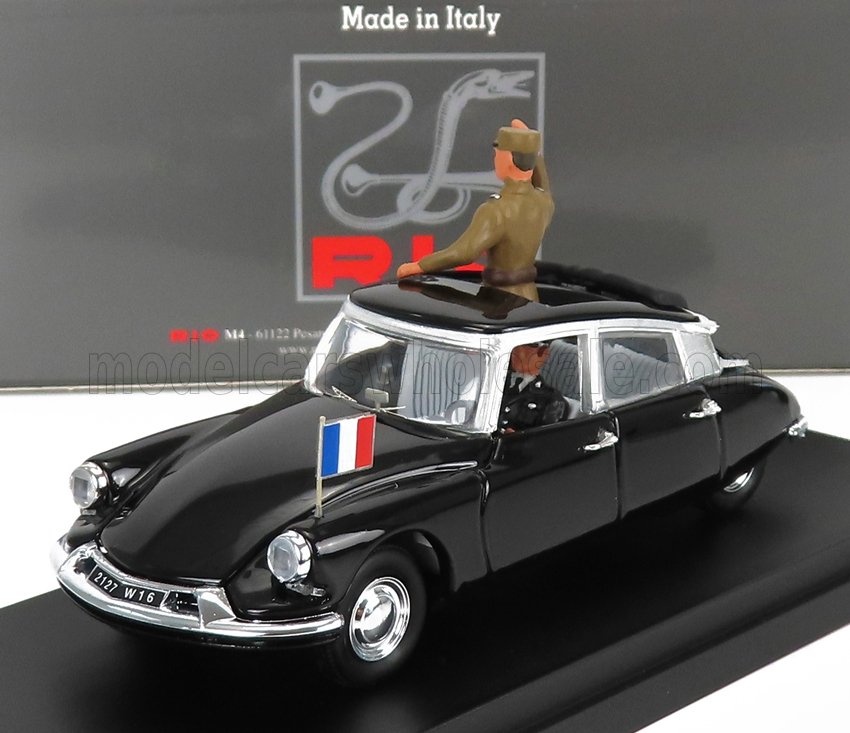 1:43 CITROEN Ds19 Cabriolet With General De Gaulle And Driver Figure (1960), Black - 4114/2P