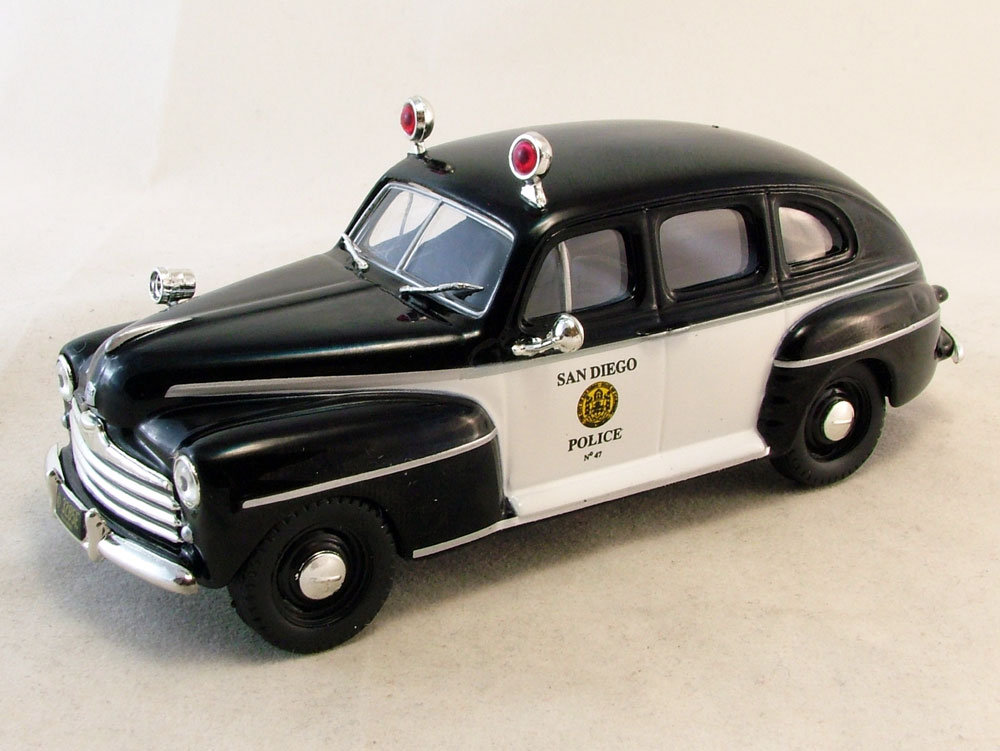 1:43 FORD Fordor Полиция Сан-Диего США (1947), Полицейские Машины Мира 50, черно-белый - PCW050